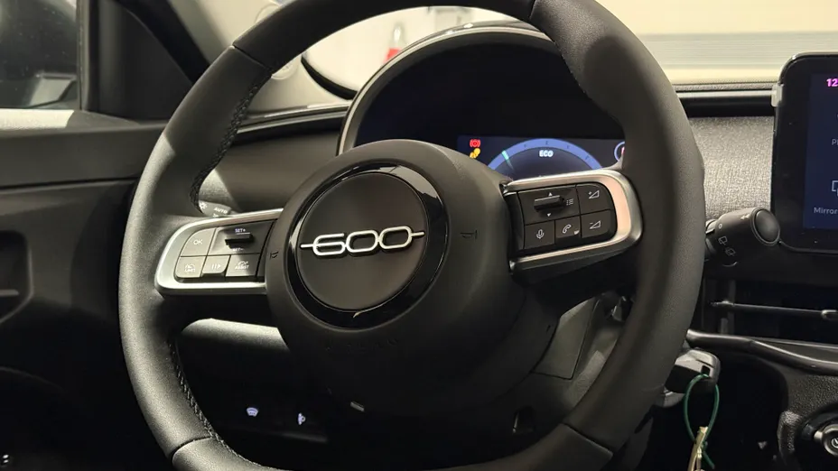 FIAT 600 600 1.2 Turbo Hybrid Pop eDCT Nowy