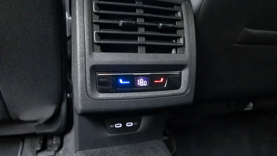 VOLKSWAGEN Golf Golf VIII 2.0 TSI Style DSG