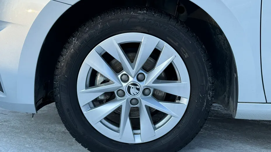 SKODA Fabia Fabia 1.0 Ambition