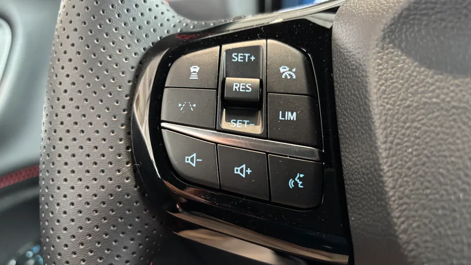 FORD Puma Puma 1.0 EcoBoost mHEV ST-Line X PowerShift Nowy