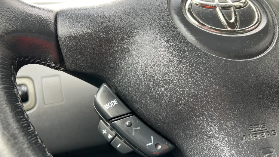 TOYOTA Yaris Yaris 1.0 Luna A/C