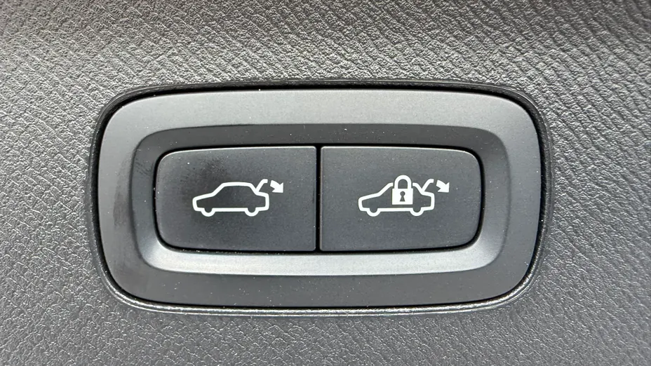 VOLVO XC90 XC90 T8 AWD Plug-In Hybrid Ultimate Dark 7os aut
