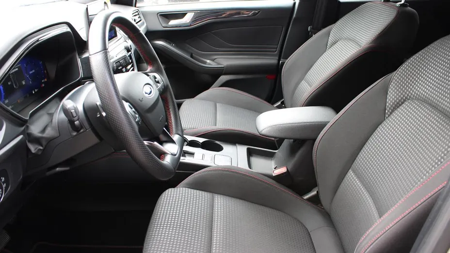 FORD Focus Focus 1.5 EcoBlue ST-Line aut