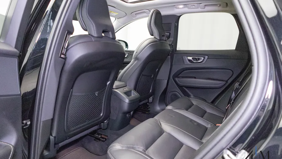 VOLVO XC60 XC60 B4 D AWD Ultimate Dark aut