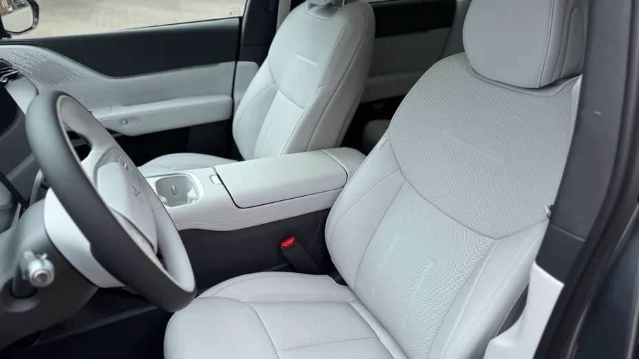 XPENG G6 G6 80.8 kWh AWD Performance PRO