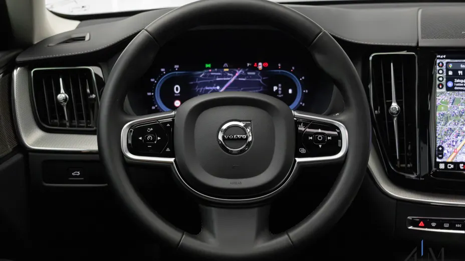 VOLVO XC60 XC60 B4 D AWD Ultimate Dark aut