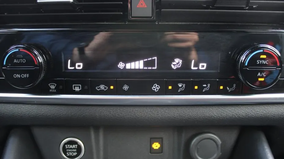 NISSAN Qashqai Qashqai 1.3 DIG-T mHEV N-Connecta Xtronic