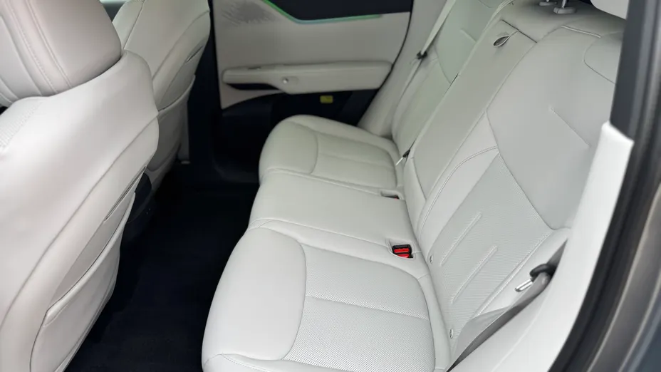 XPENG G6 G6 80.8 kWh AWD Performance PRO