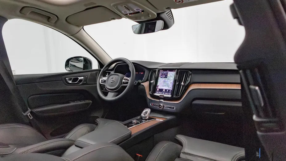 VOLVO XC60 XC60 B4 D AWD Ultimate Dark aut