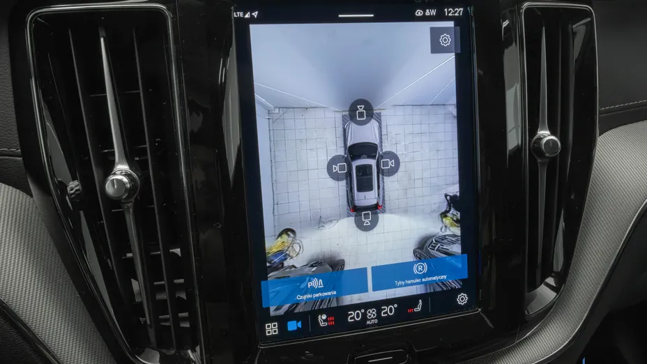 VOLVO XC60 XC60 B4 D AWD Ultimate Dark aut