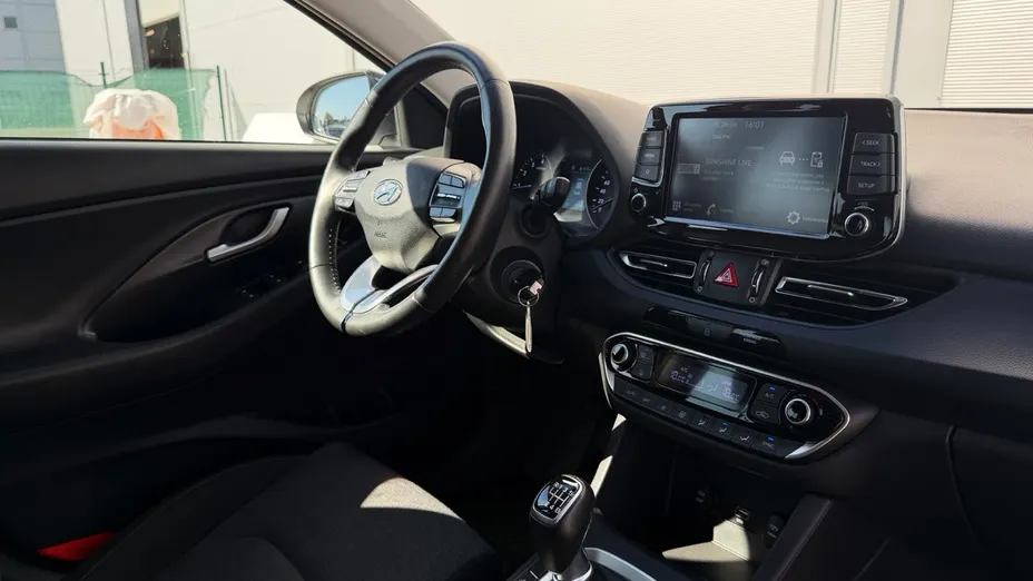 HYUNDAI i30 i30 1.5 T-GDI 48V Smart