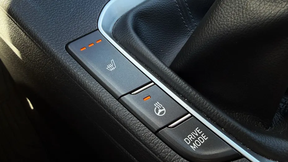 HYUNDAI i30 i30 1.5 T-GDI 48V Smart