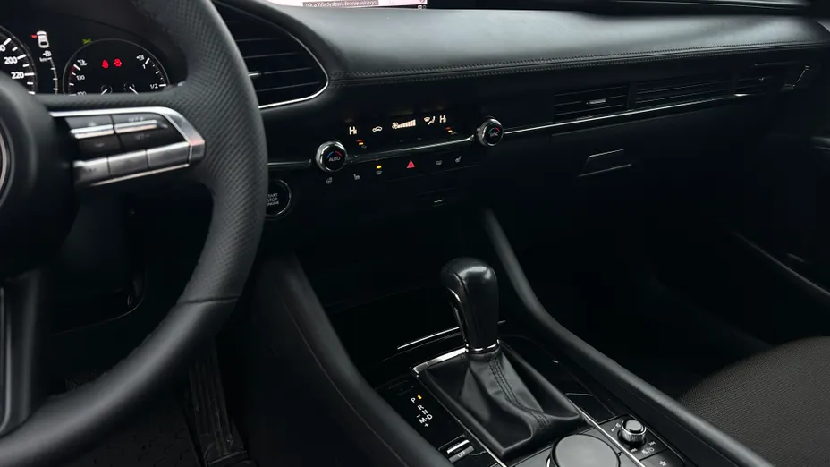 MAZDA 3 3 2.0 mHEV Hikari