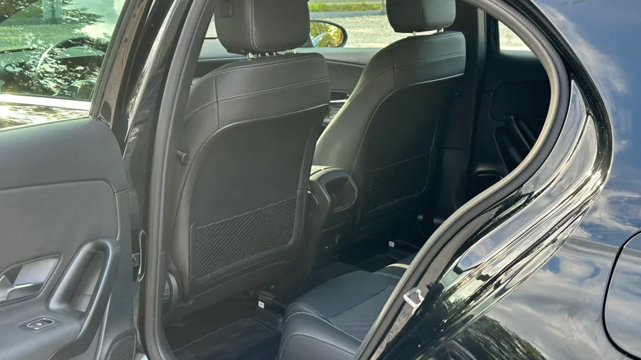 MERCEDES-BENZ A Klasa A 180 7G-DCT