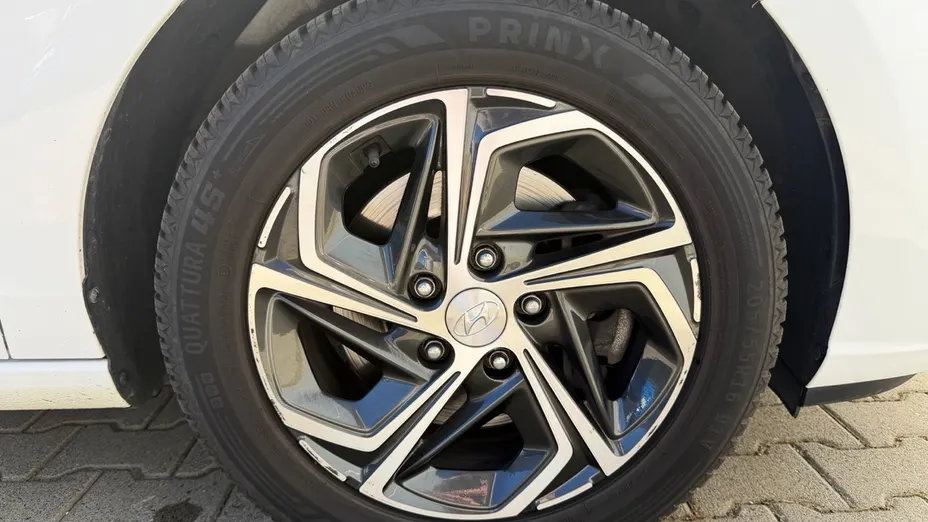 HYUNDAI i30 i30 1.5 T-GDI 48V Smart