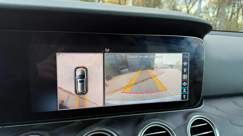 MERCEDES-BENZ E Klasa E 400 4-Matic 9G-TRONIC