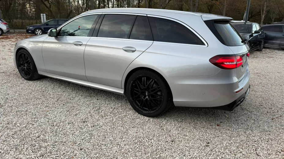 MERCEDES-BENZ E Klasa E 400 4-Matic 9G-TRONIC