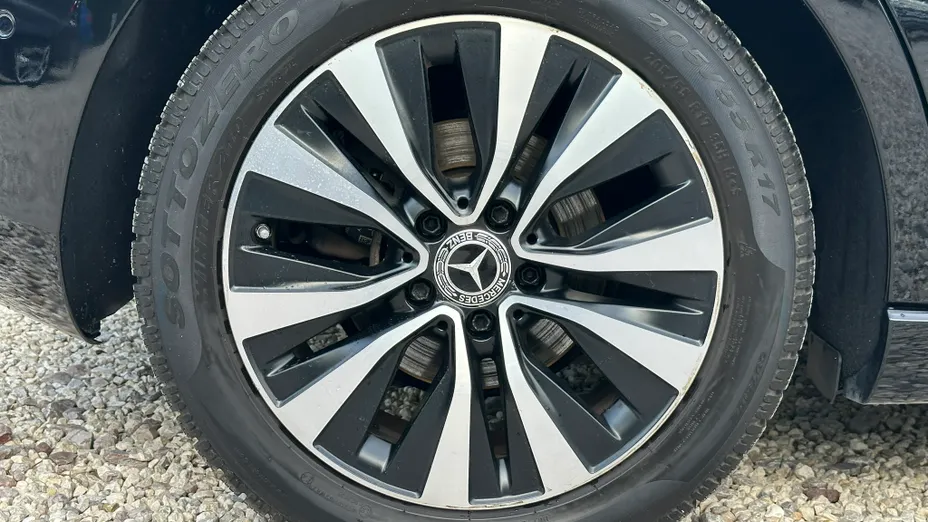 MERCEDES-BENZ A Klasa A 180 7G-DCT