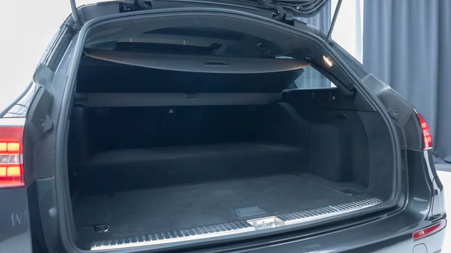 MERCEDES-BENZ E Klasa E 300 de 4-Matic AMG/Avantgarde