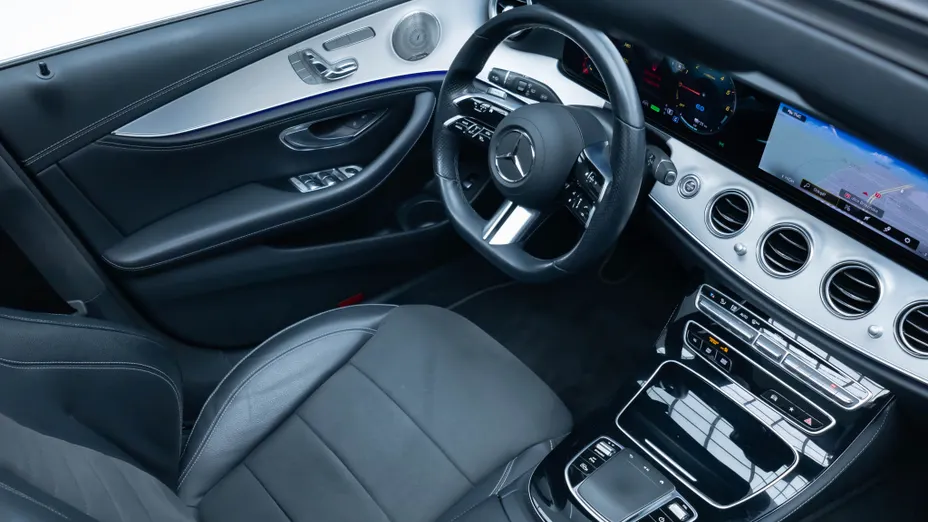 MERCEDES-BENZ E Klasa E 300 de 4-Matic AMG/Avantgarde