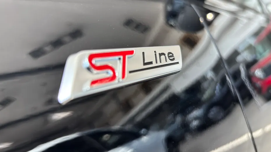 FORD Focus Focus 1.0 EcoBoost mHEV ST-Line X aut Nowy