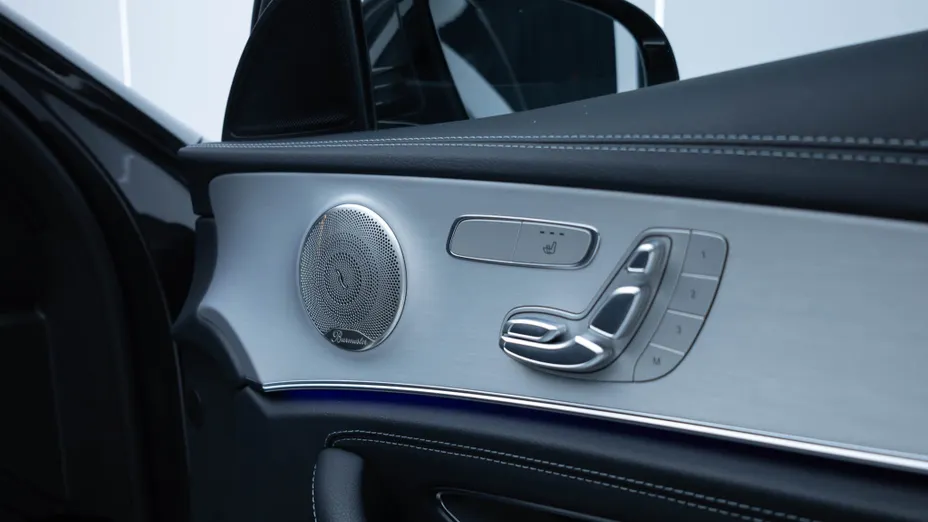 MERCEDES-BENZ E Klasa E 300 de 4-Matic AMG/Avantgarde