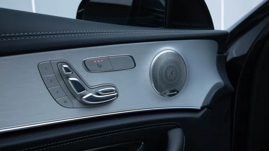 MERCEDES-BENZ E Klasa E 300 de 4-Matic AMG/Avantgarde