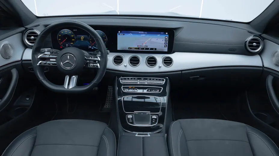 MERCEDES-BENZ E Klasa E 300 de 4-Matic AMG/Avantgarde