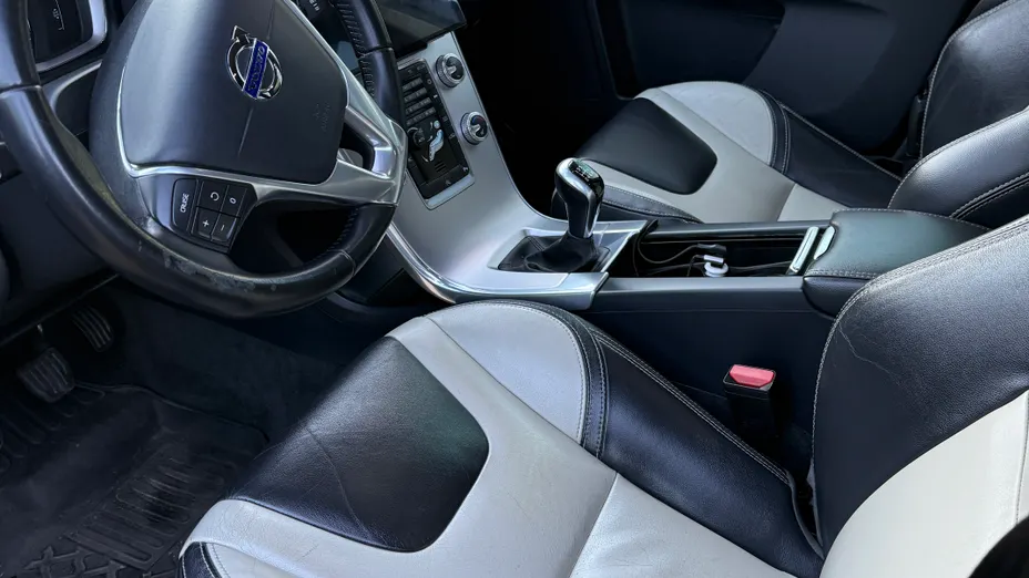 VOLVO XC60 XC60 2.0T Summum