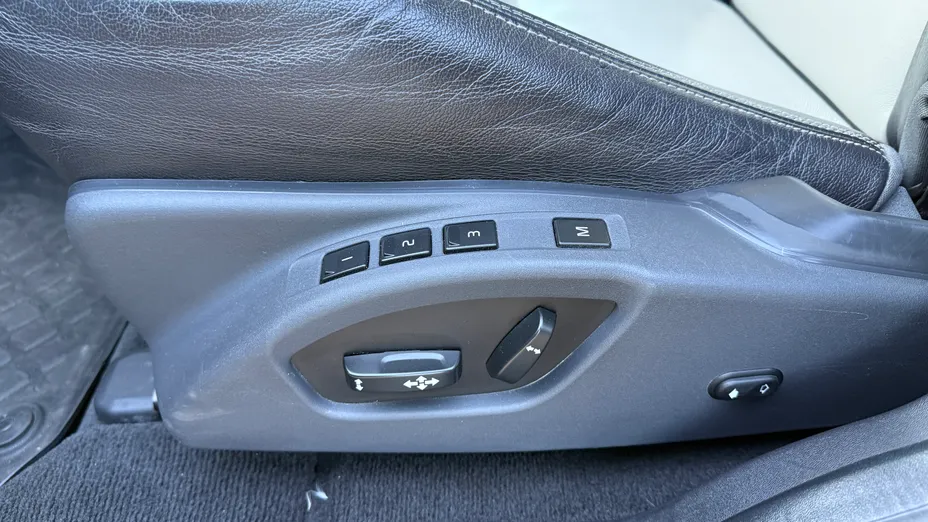 VOLVO XC60 XC60 2.0T Summum