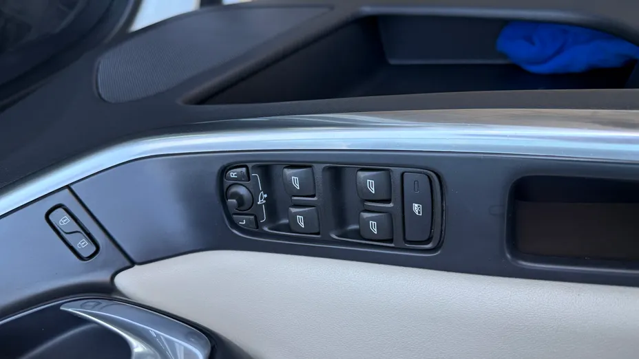 VOLVO XC60 XC60 2.0T Summum