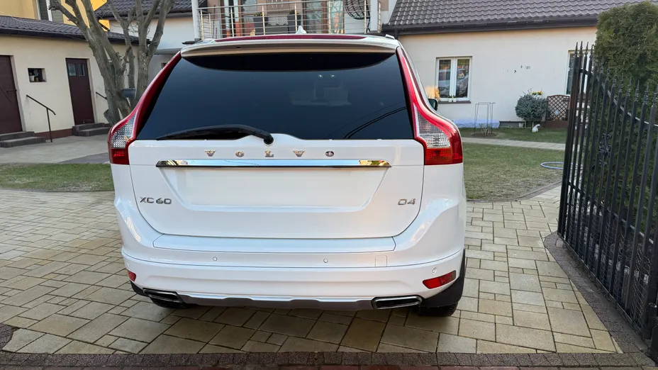 VOLVO XC60 XC60 2.0T Summum