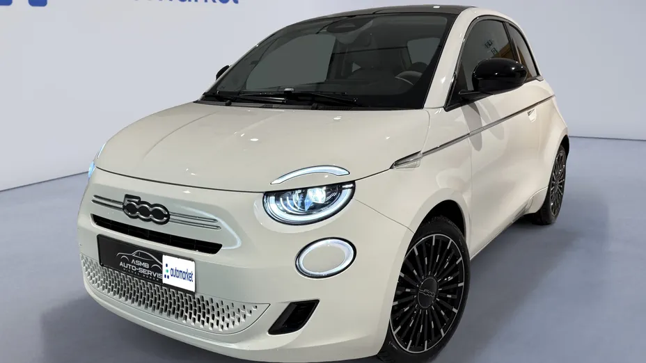 FIAT 500 500 1.0 GSE Hybrid La Prima Nowy