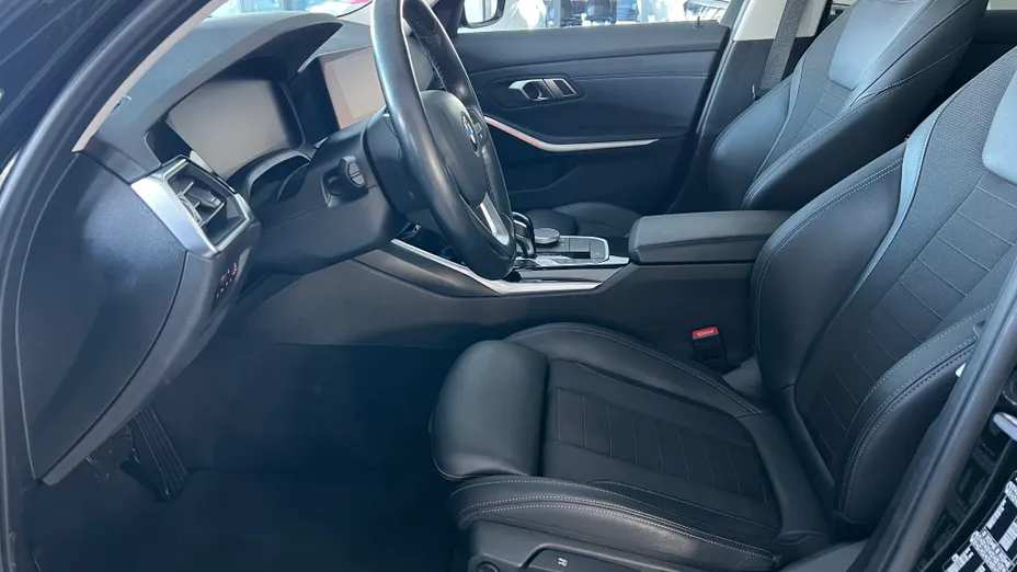 BMW Seria 3 320d xDrive Sport Line aut