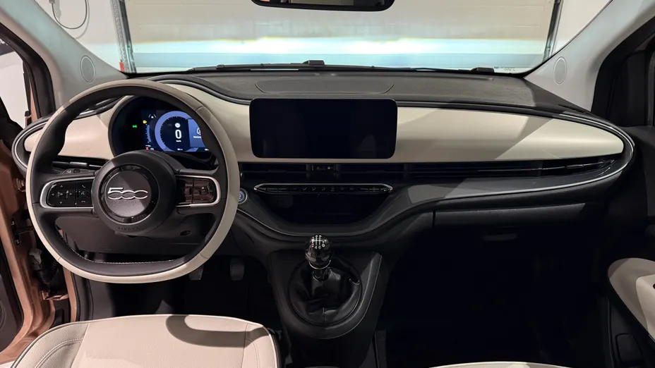 FIAT 500 500 1.0 GSE Hybrid La Prima Nowy