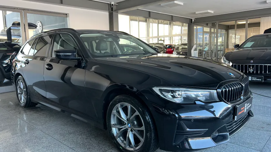 BMW Seria 3 320d xDrive Sport Line aut