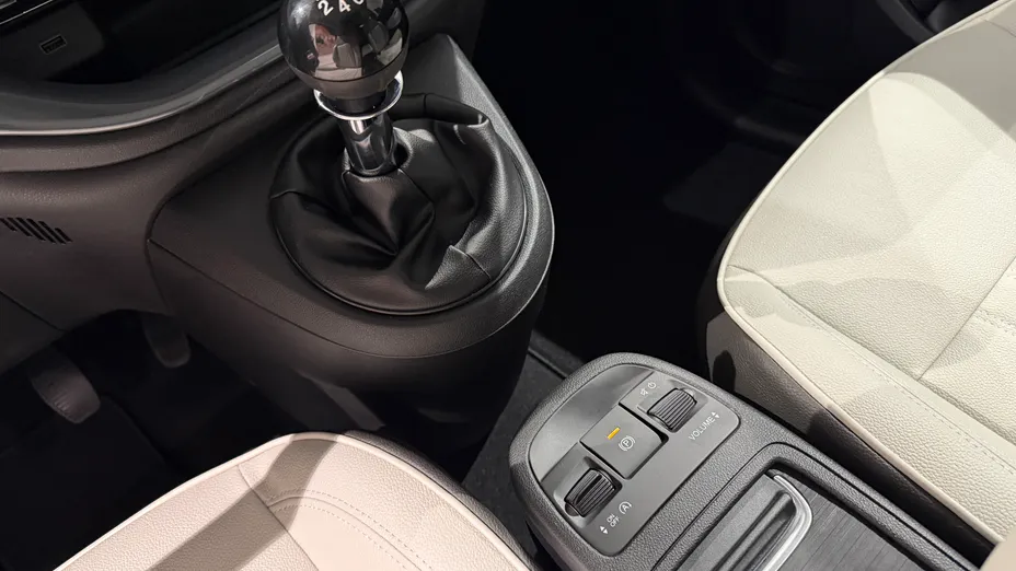 FIAT 500 500 1.0 GSE Hybrid La Prima Nowy