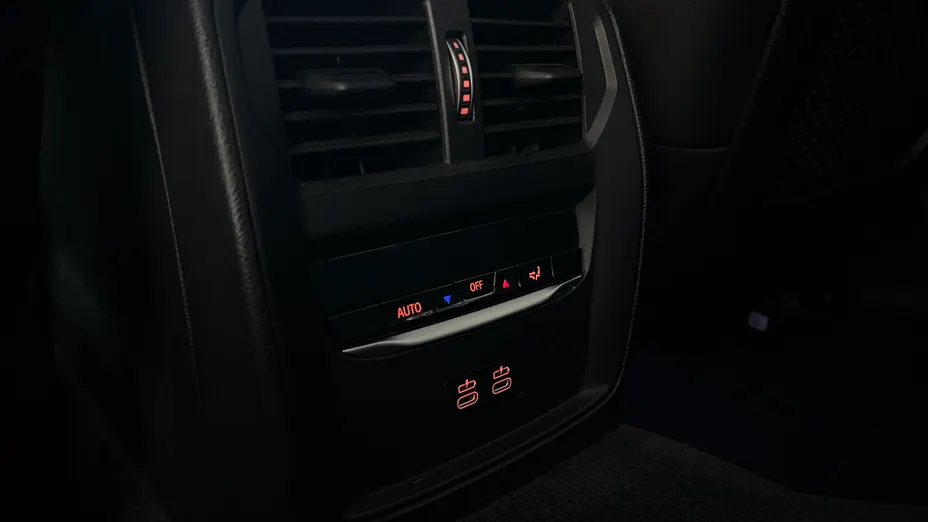 BMW Seria 3 320d xDrive Sport Line aut