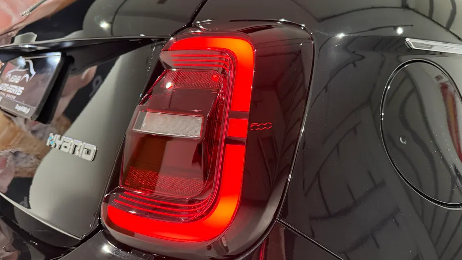 FIAT 500 500 1.0 GSE Hybrid La Prima Nowy