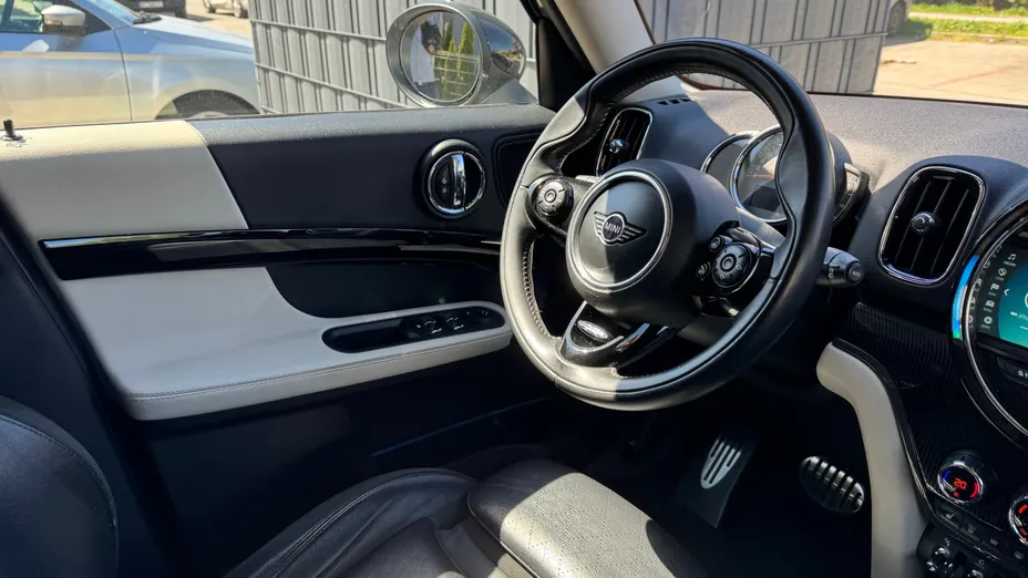 MINI [BMW] Countryman Cooper S E ALL4 aut