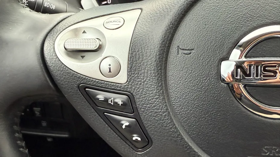 NISSAN Juke Juke 1.6 N-Connecta Xtronic