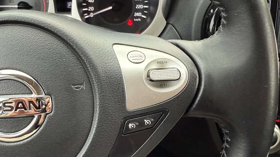 NISSAN Juke Juke 1.6 N-Connecta Xtronic