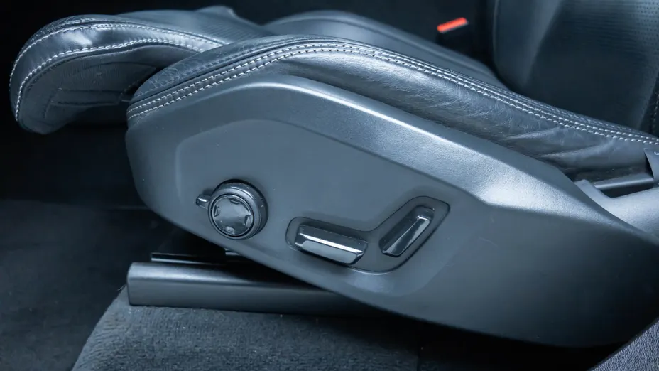 VOLVO XC90 XC90 T8 AWD Plug-In Hybrid Ultimate Dark 7os aut