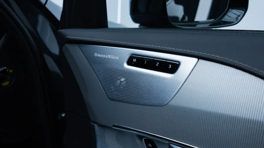VOLVO XC90 XC90 T8 AWD Plug-In Hybrid Ultimate Dark 7os aut