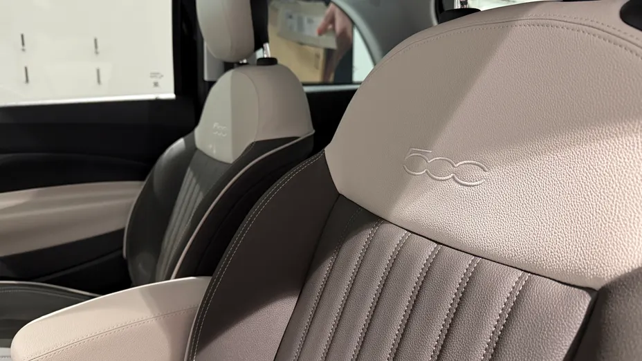 FIAT 500 500 1.0 GSE Hybrid La Prima Nowy