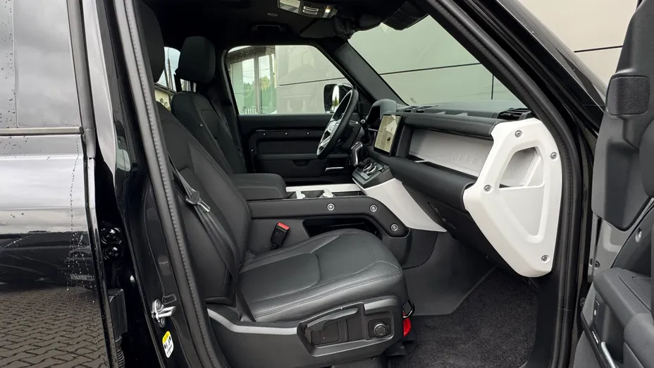 LAND ROVER Defender Defender 110 3.0 D250 mHEV S