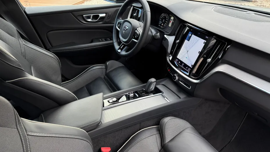 VOLVO S60 S60 B4 B R-Design aut