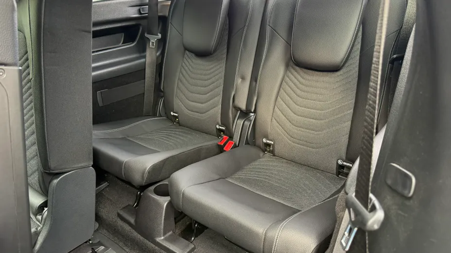 MERCEDES-BENZ GLB GLB 200 7G-DCT