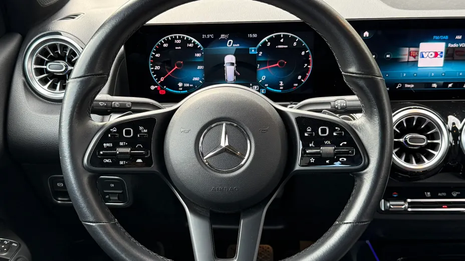 MERCEDES-BENZ GLB GLB 200 7G-DCT