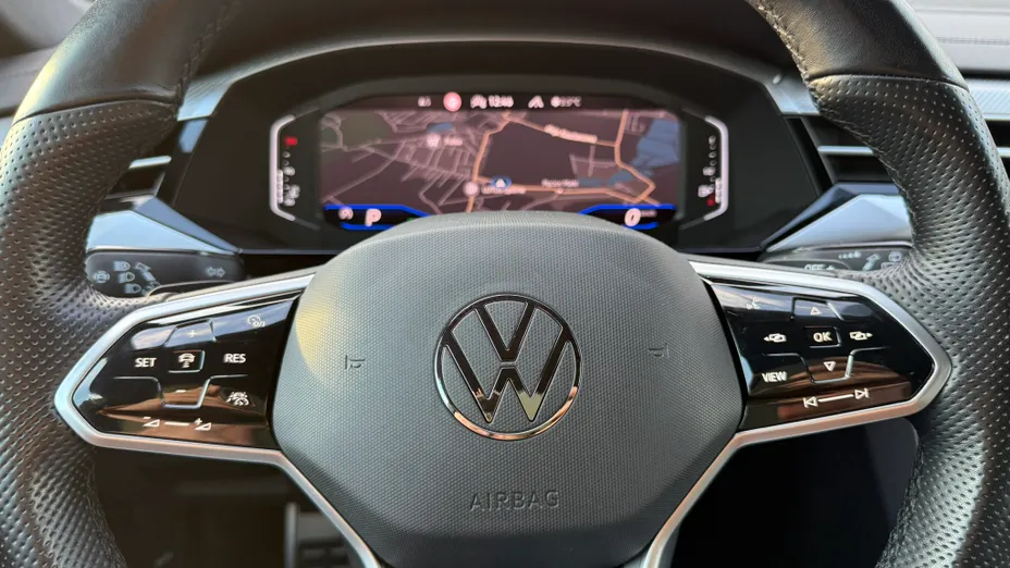 VOLKSWAGEN Arteon Arteon 2.0 TSI R-Line DSG